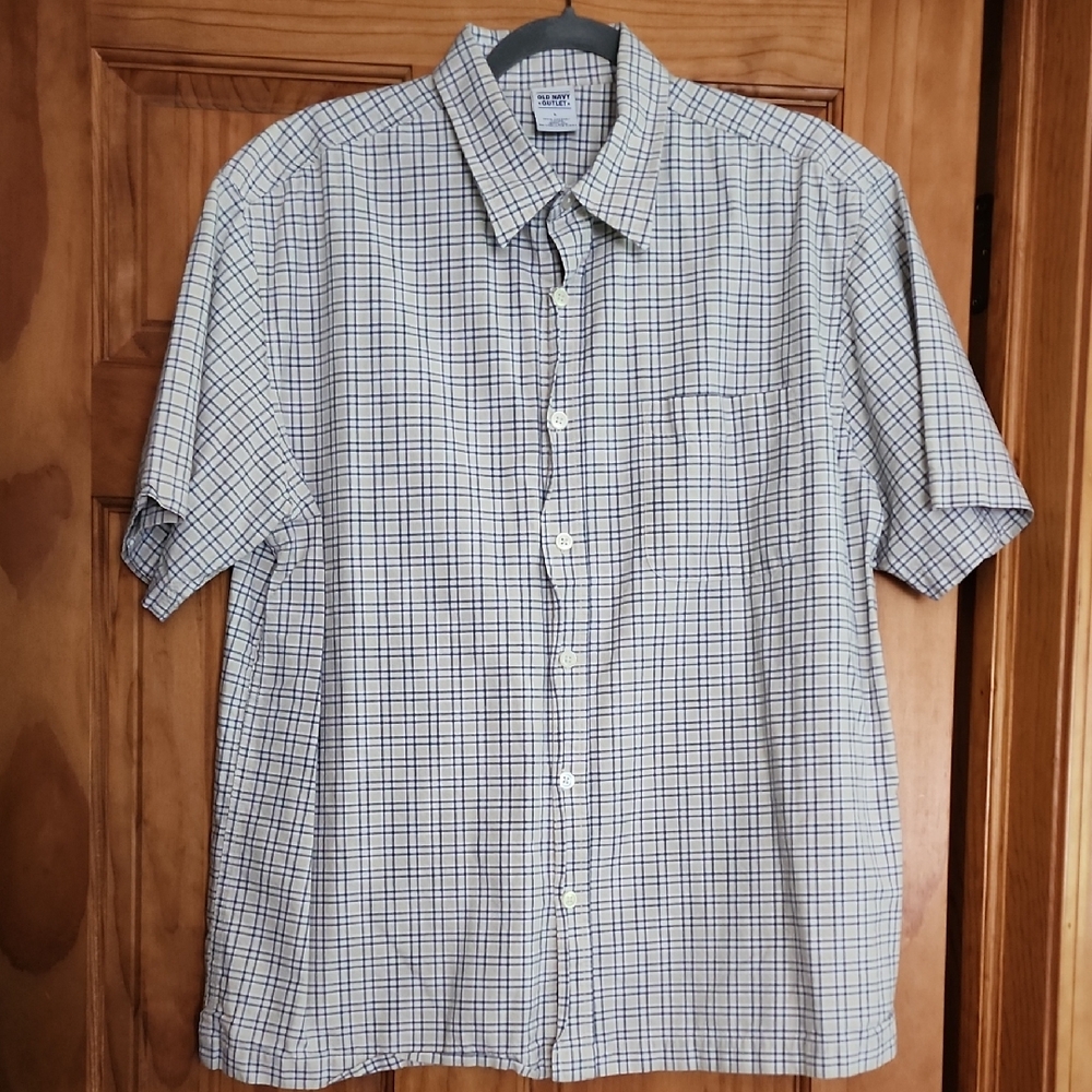 Old Navy, Mens, Button Down Shirt, Sz. Large, Beige and Blue Plaid.
